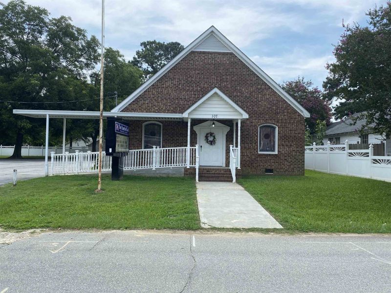 107 3rd St, Erwin, NC 28339