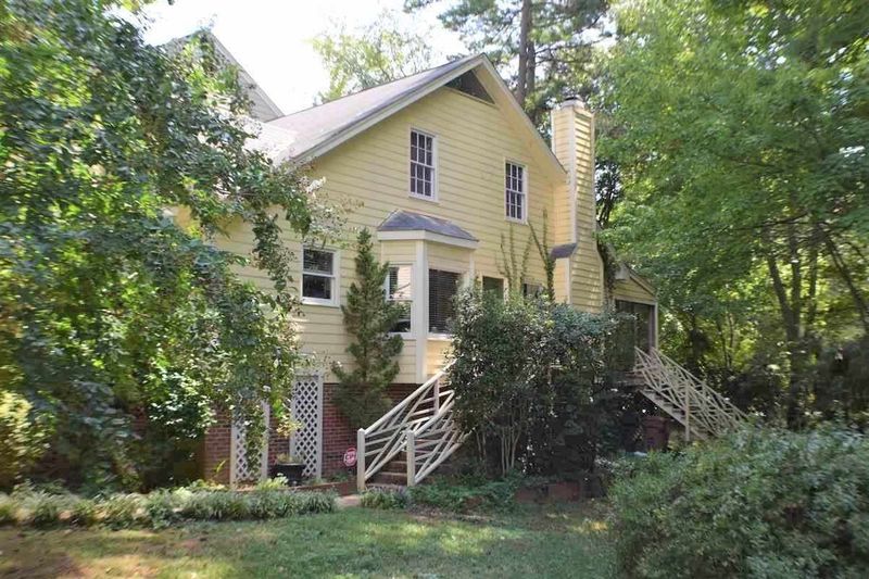 107 Adventure Trl, Cary, NC 27513