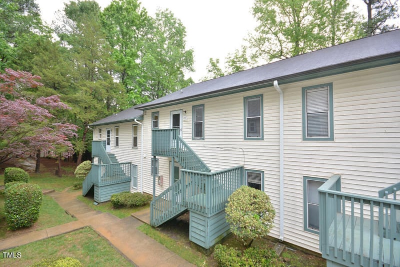 107 Ashley Forest Rd #B, Chapel Hill, NC 27514