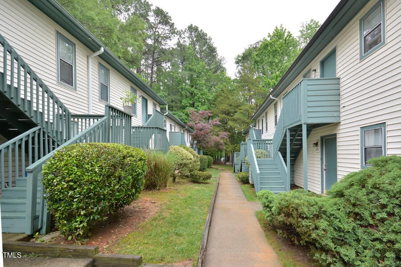 107 Ashley Forest Rd, Chapel Hill, NC 27514