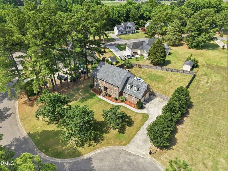 107 Ashley Ln, Dunn, NC 28334