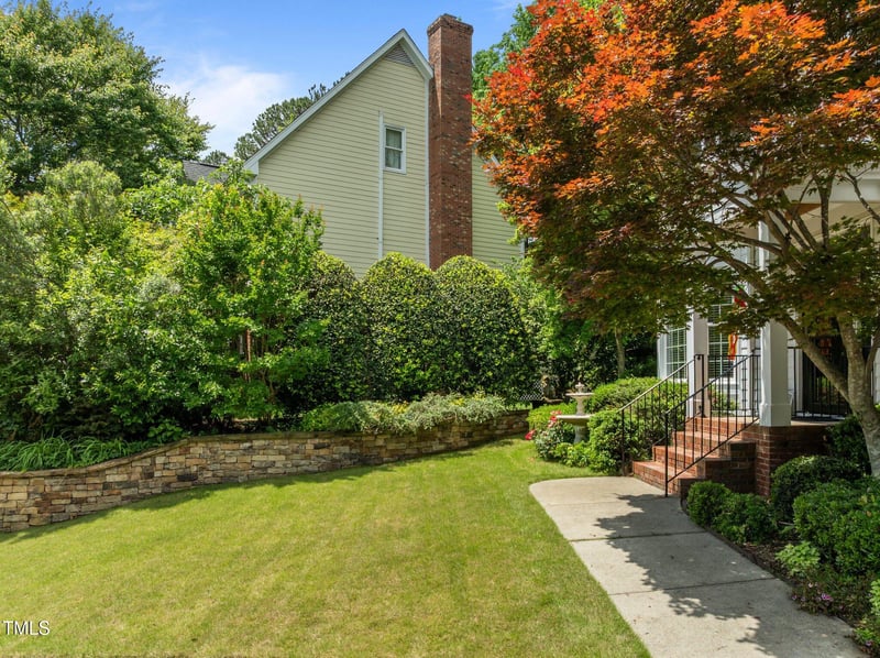 107 Ashwick Ct, Cary, NC 27513