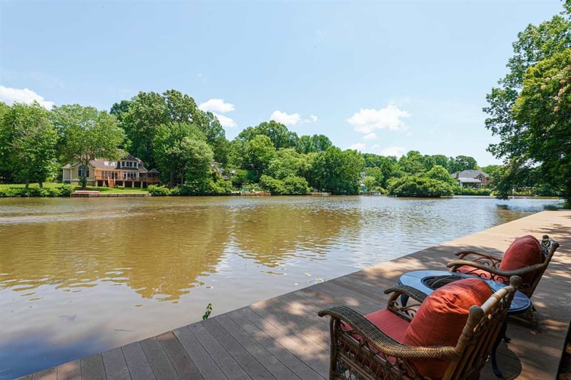 107 Autumn Cir, Cary, NC 27518