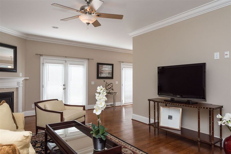 107 W Aycock St, Raleigh, NC 27608
