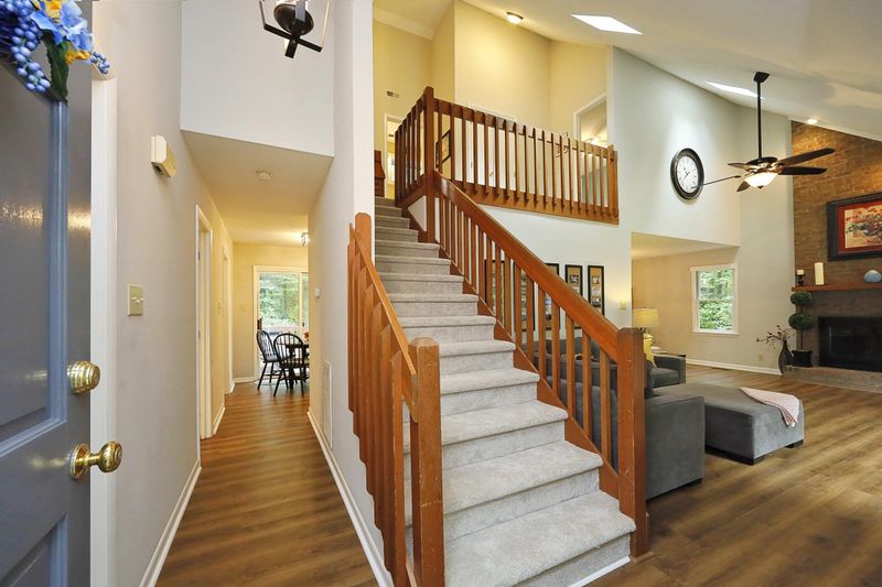 107 Barrett Pl, Durham, NC 27713