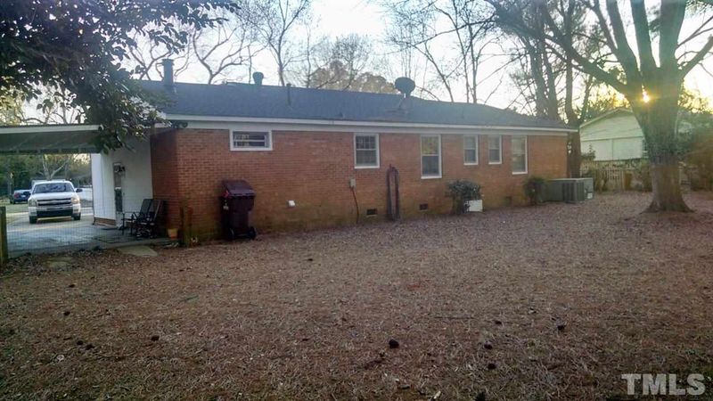 107 Basin St, Dunn, NC 28334