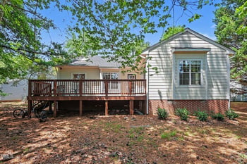 107 Bay Colony Ct, Chapel Hill, NC 27517