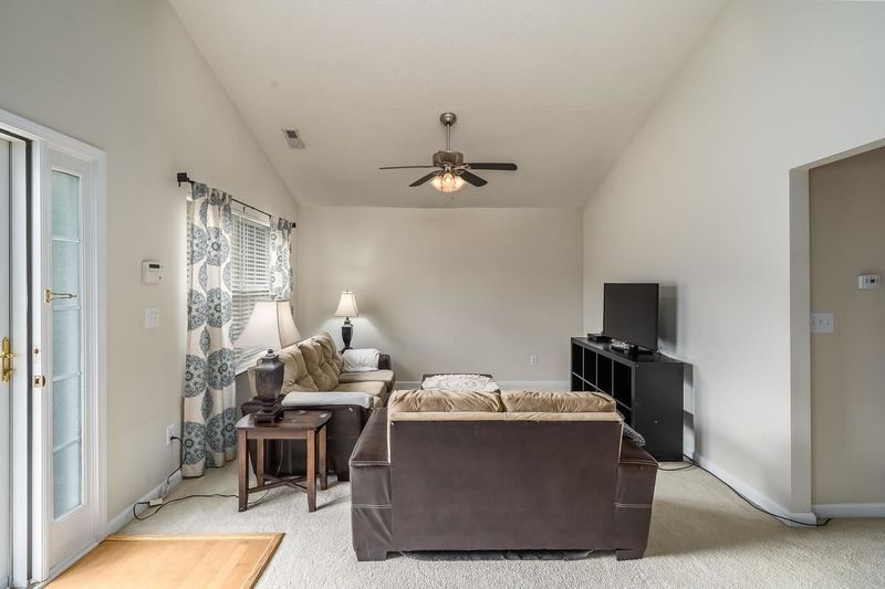 107 Bermuda Green Dr, Durham, NC 27703