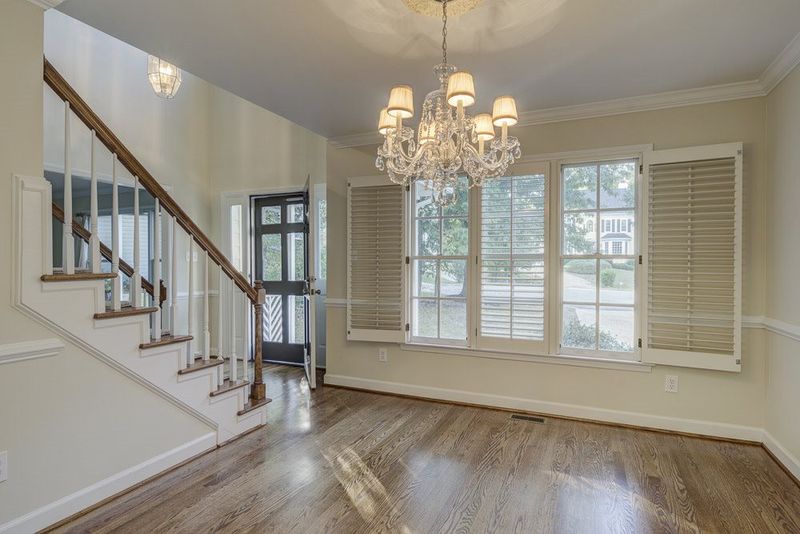 107 Big Meadows Pl, Chapel Hill, NC 27514