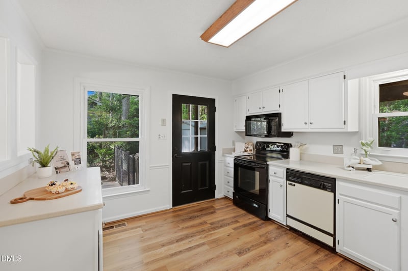 107 Black Bear Ct, Cary, NC 27513