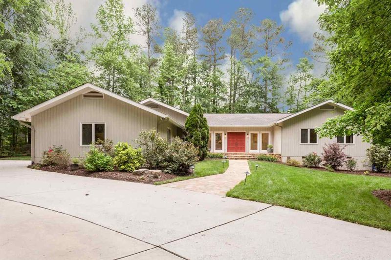 107 Black Oak Pl, Chapel Hill, NC 27517