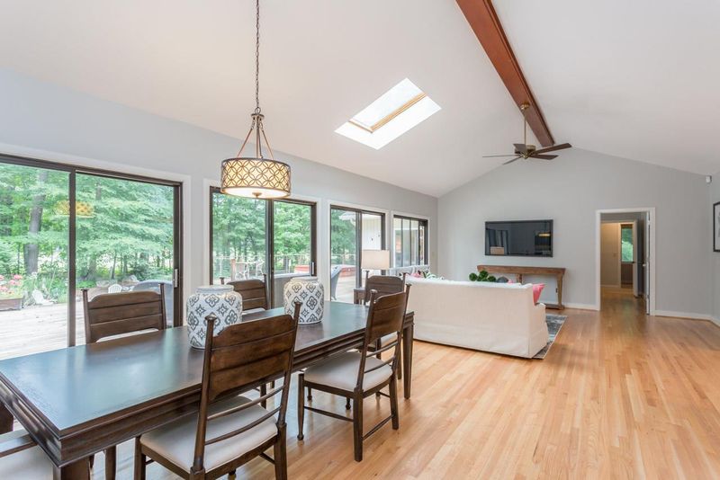 107 Black Oak Pl, Chapel Hill, NC 27517