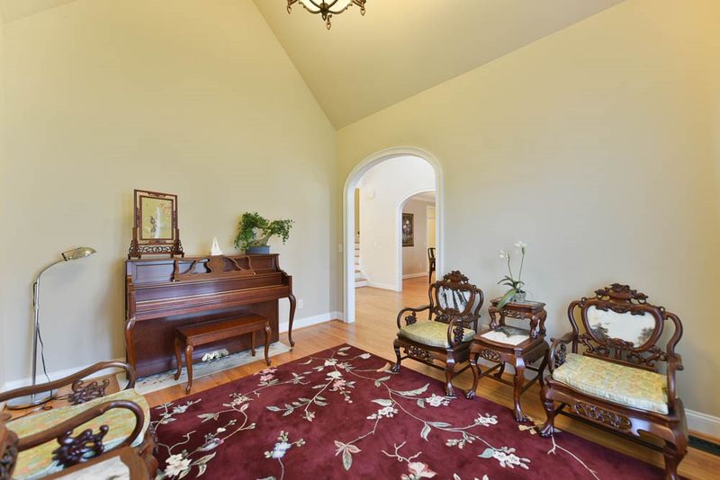 107 Blue Granite Ct, Chapel Hill, NC 27514