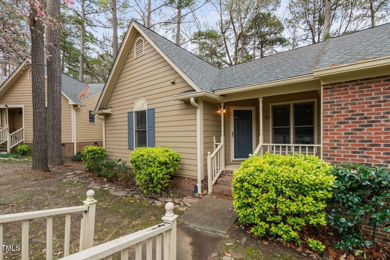 107 Boldleaf Ct, Cary, NC 27513