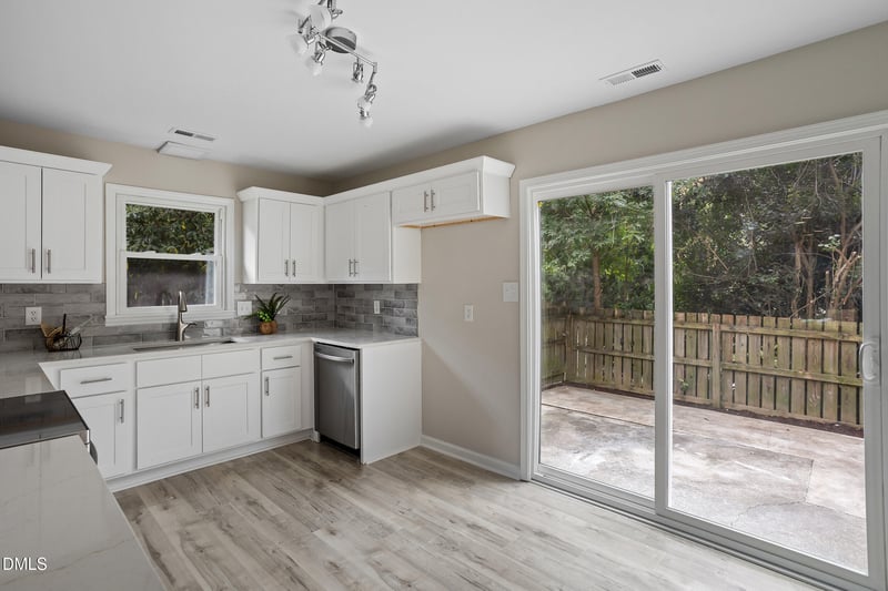 107 Bonnell Ct, Cary, NC 27511