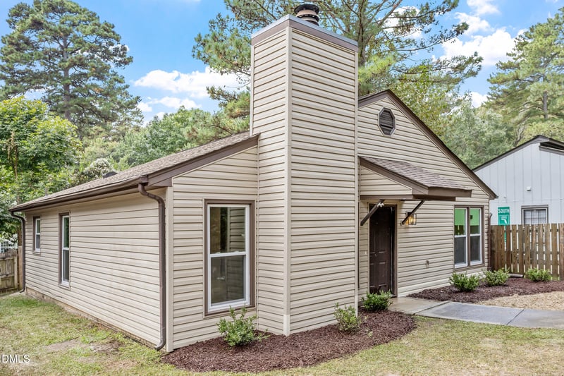107 Bonnell Ct, Cary, NC 27511