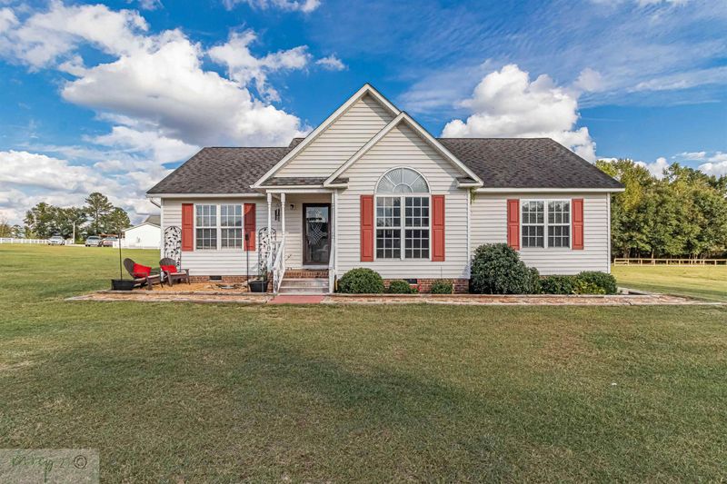 107 Boykin Ct, Smithfield, NC 27577