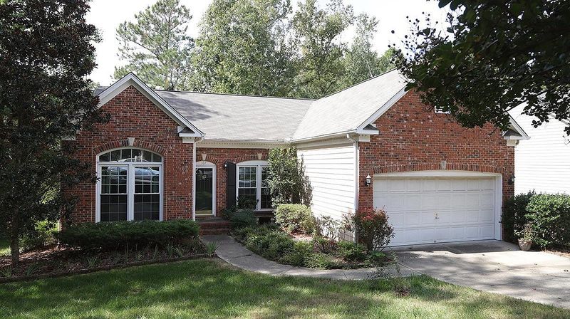 107 Branchway Rd, Cary, NC 27519