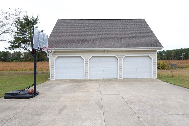 107 Bridge Ln, Clayton, NC 27520