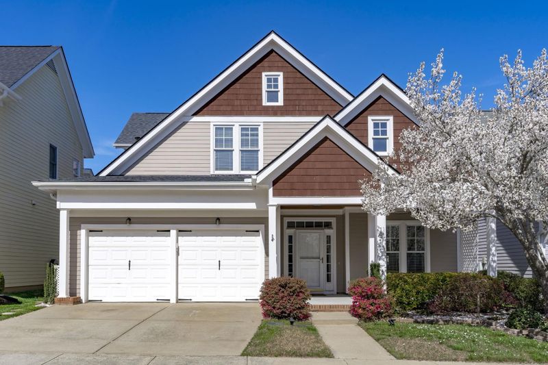 107 Bridgegate Dr, Cary, NC 27519