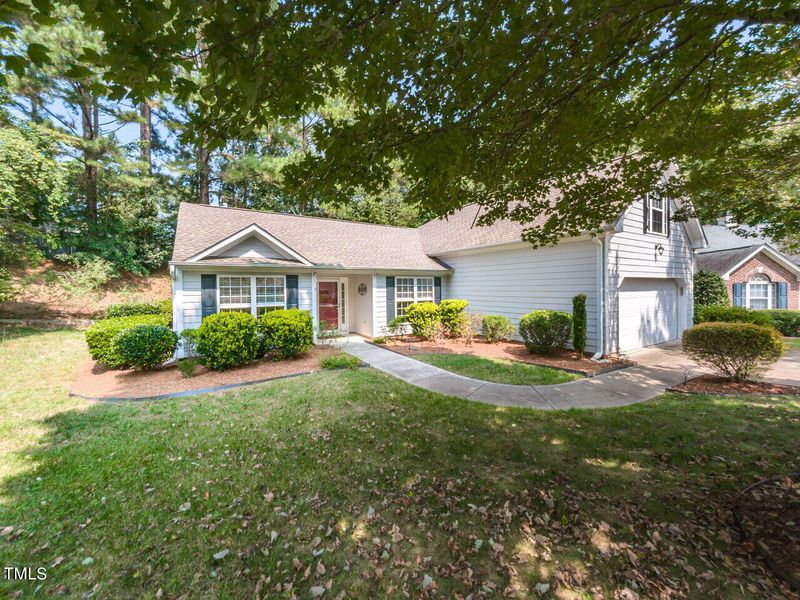 107 Burham Ct, Apex, NC 27502