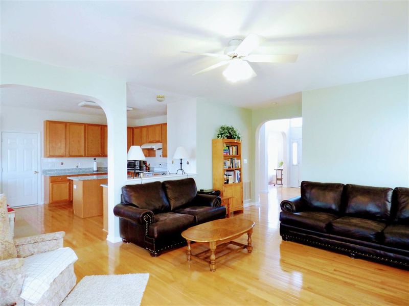 107 Camille Ct, Chapel Hill, NC 27516