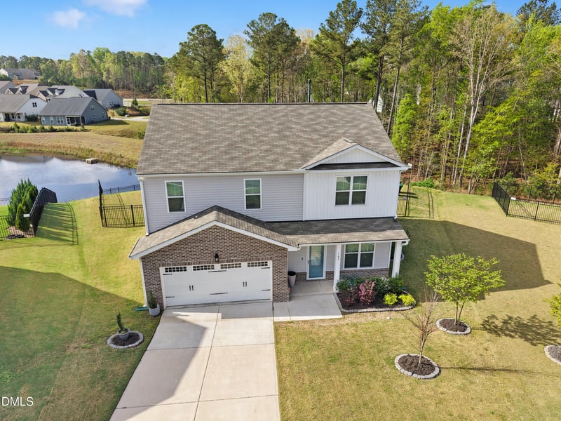 107 Capanne Ct, Clayton, NC 27527