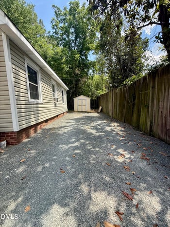 107 Carr St, Chapel Hill, NC 27516