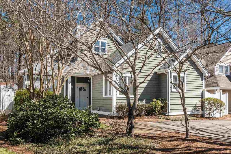 107 Cherry Hill Ln, Cary, NC 27518