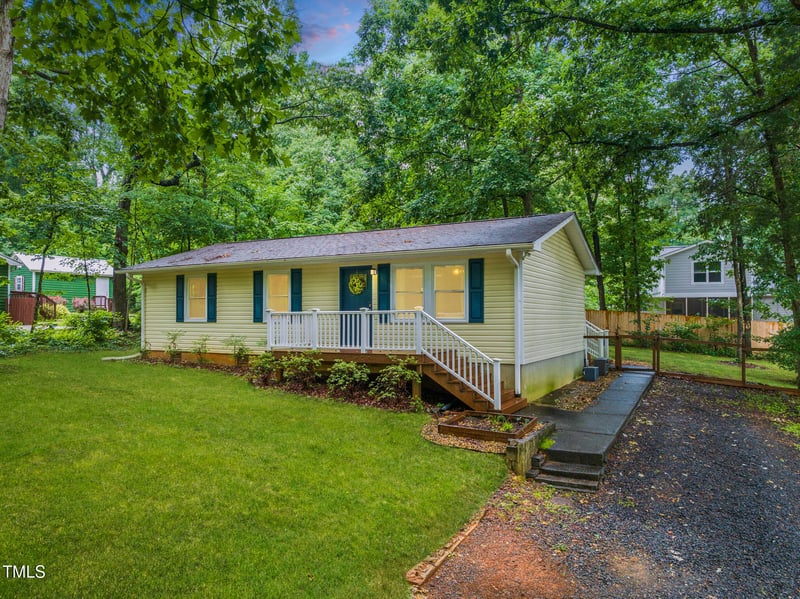 107 Cheshire Dr, Hillsborough, NC 27278