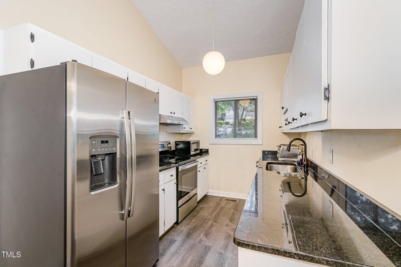 107 Concannon Ct, Cary, NC 27511