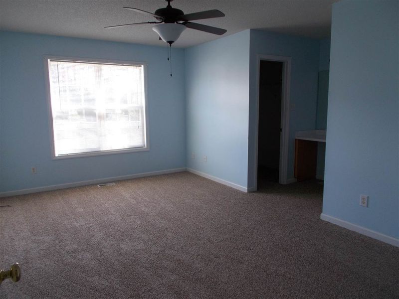 107 Copperstone Cir, Smithfield, NC 27577