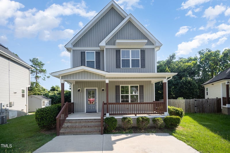 107 Cottage Ct, Youngsville, NC 27596
