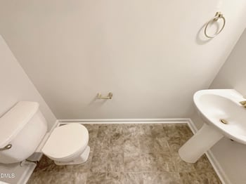 107 Crosswood Dr, Durham, NC 27703