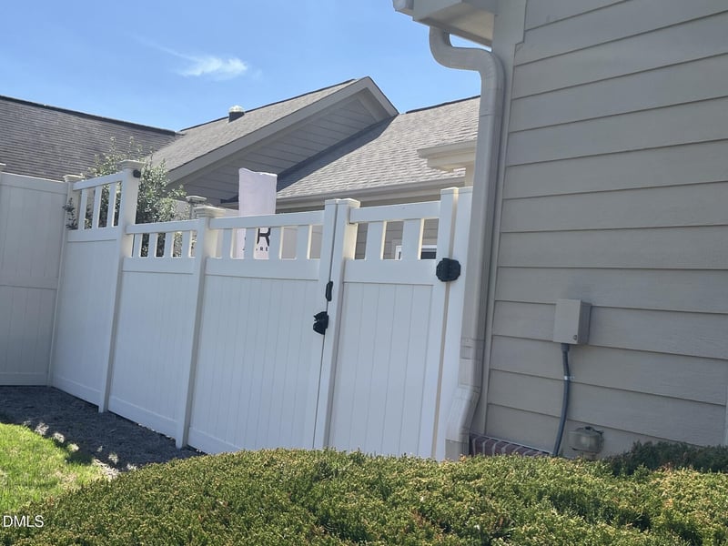 107 Culp Hill Dr, Chapel Hill, NC 27517