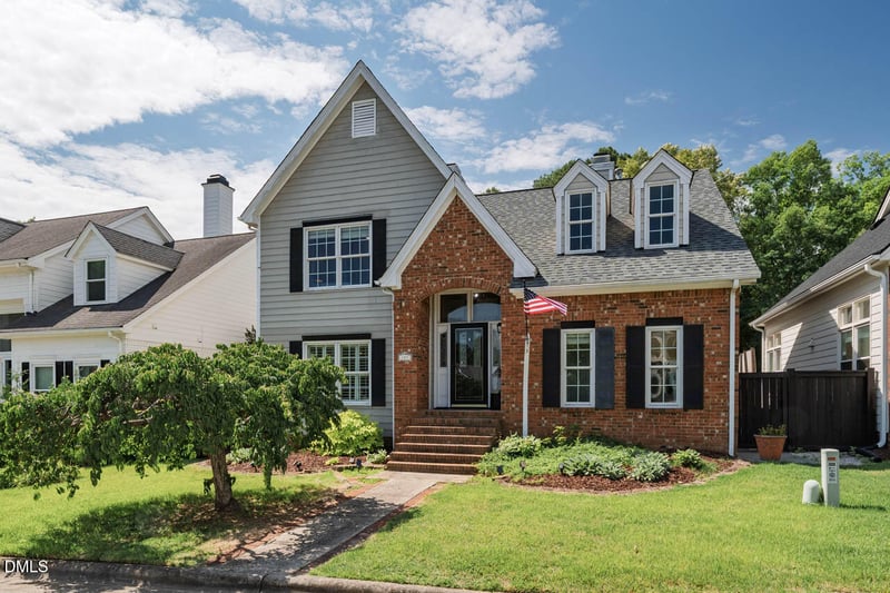 107 Cumberland Green Dr, Cary, NC 27513