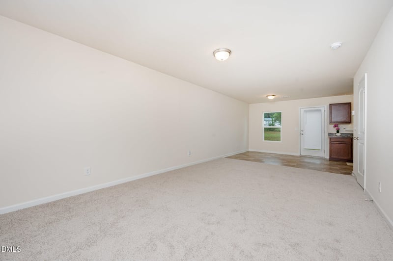 107 Deanne Ln, Coats, NC 27521