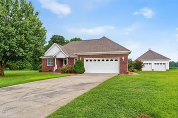 107 Debbie Dr, Goldsboro, NC 27530