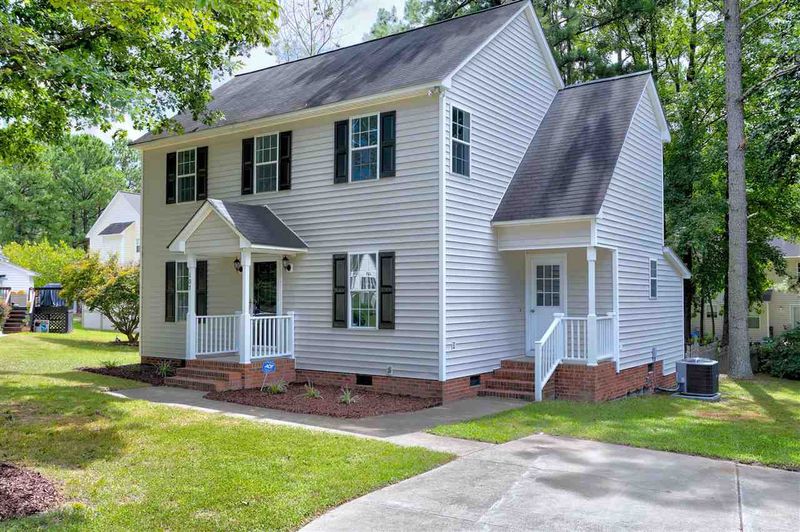 107 Driffield Ct, Knightdale, NC 27545