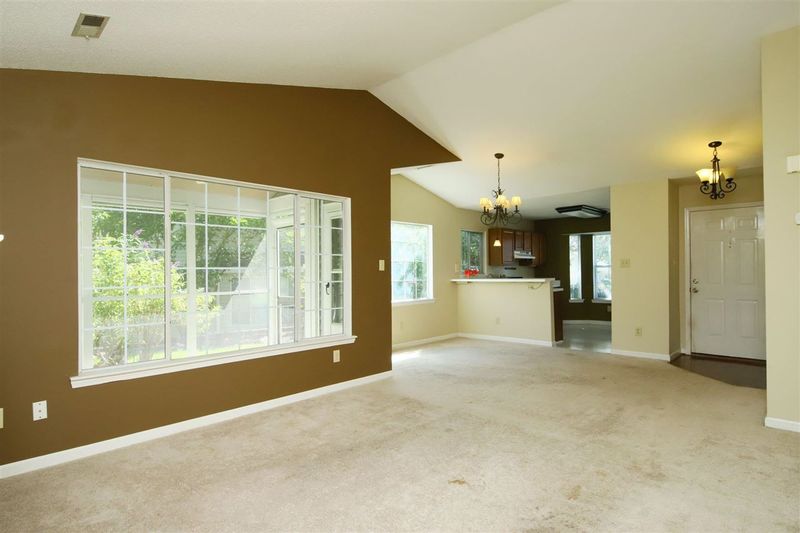 107 Duchess Ln, Chapel Hill, NC 27517