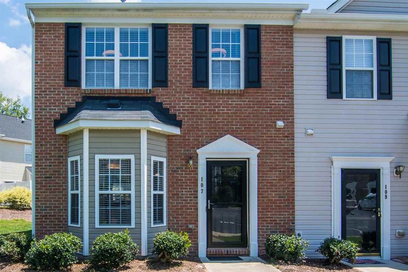 107 Eldon Ln, Apex, NC 27502