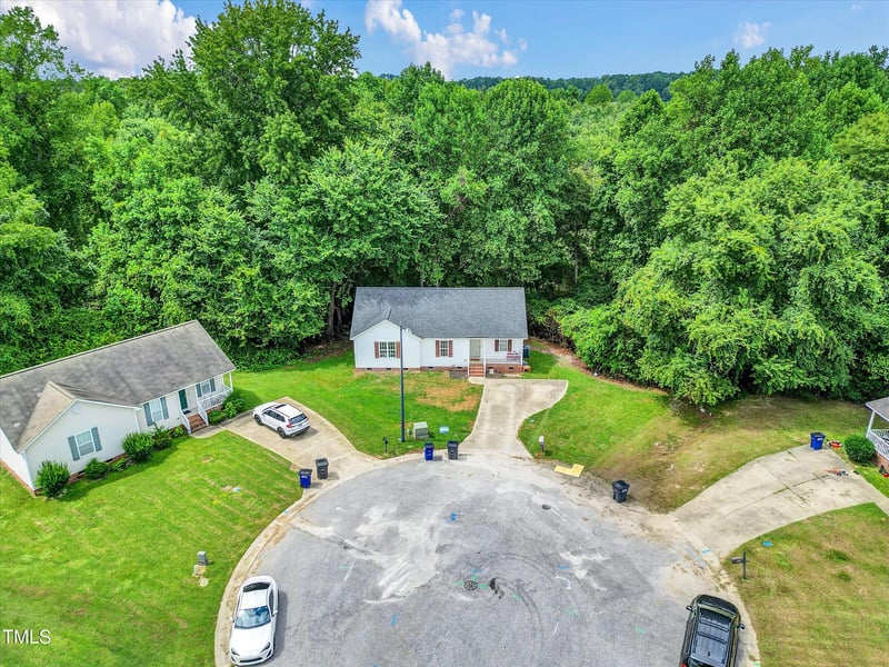 107 Eubank Ct, Selma, NC 27576
