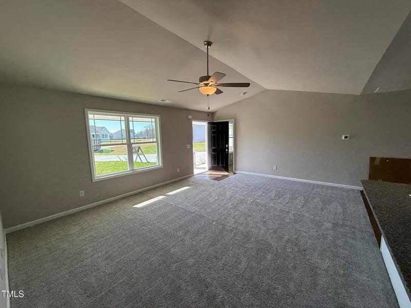 107 Faucette Dr, Selma, NC 27576