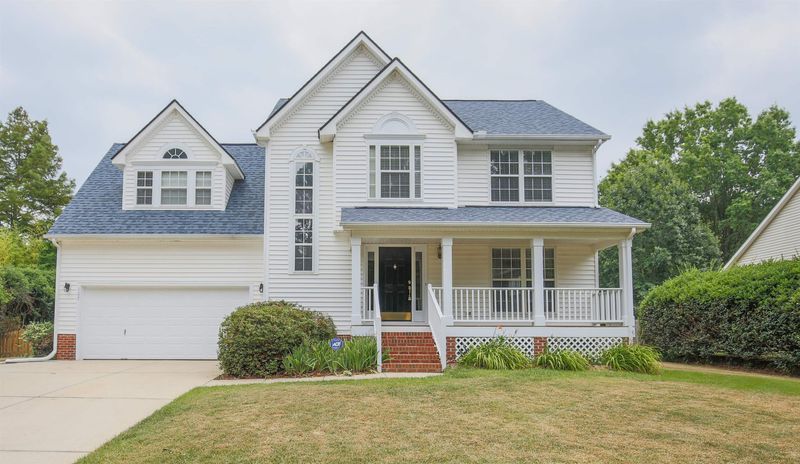 107 Forest Edge Dr, Cary, NC 27518