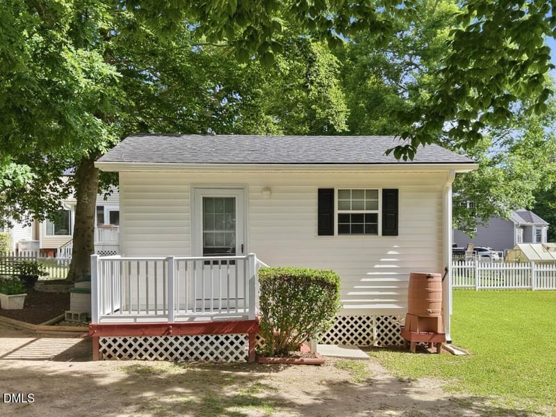 107 Gibbons Dr, Garner, NC 27529