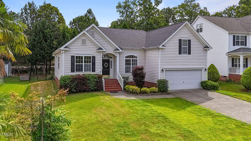 107 Governors House Dr, Morrisville, NC 27560
