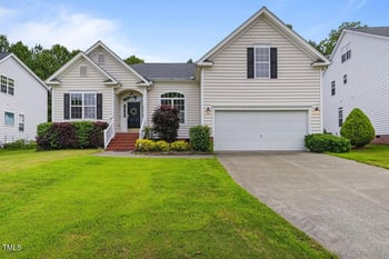 107 Governors House Dr, Morrisville, NC 27560