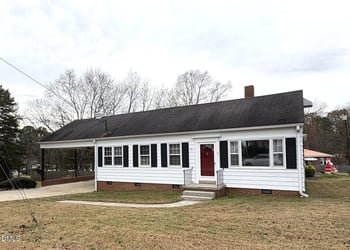 107 Grace St, Oxford, NC 27565