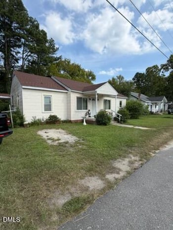 107 Grady St, Four Oaks, NC 27524