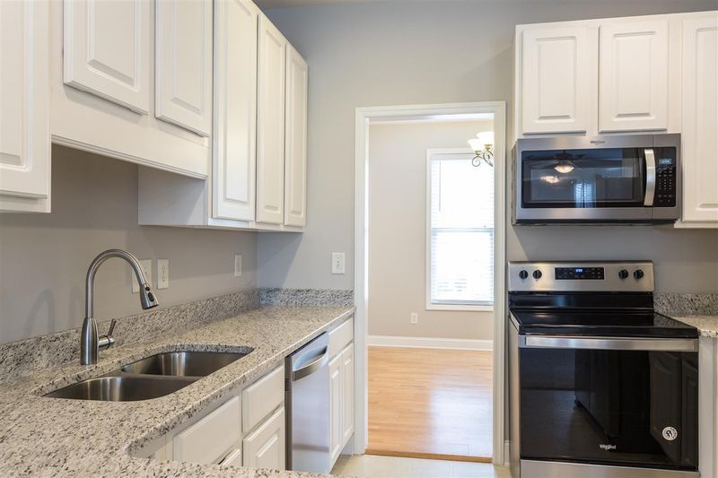 107 Grapevine Trl, Durham, NC 27707